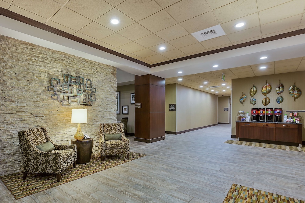 Hampton Inn Suites Bend 12/48