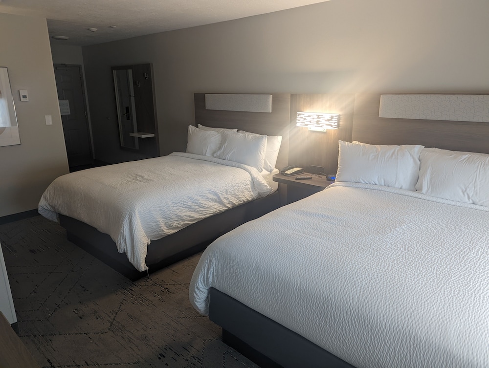 Holiday Inn Express & Suites Salt Lake City N - Bountiful, an IHG Hotel 15/55