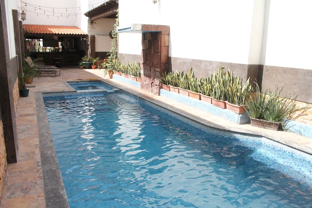 Hotel Rincón Real Suites 45/48
