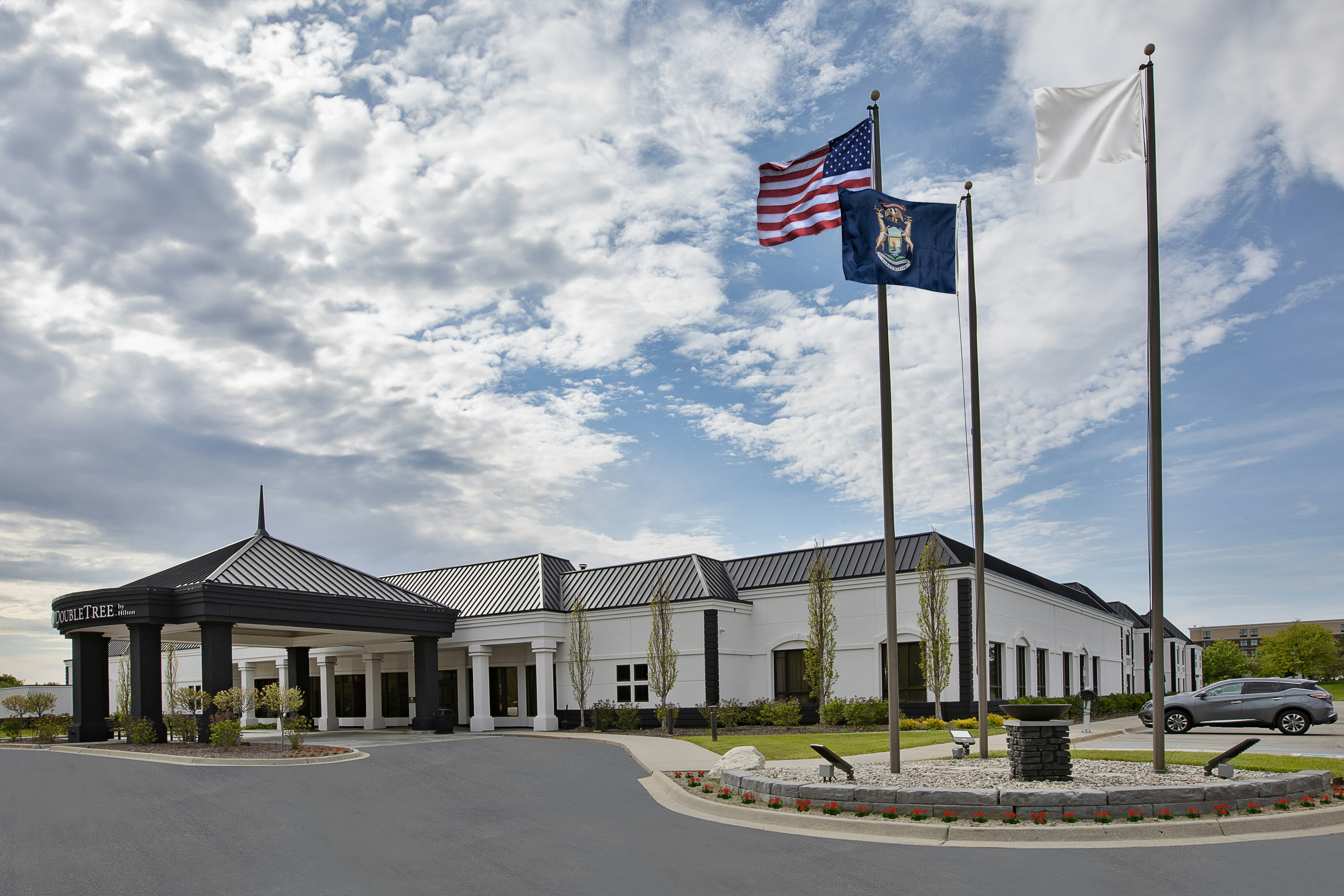 Doubletree By Hilton Detroit Novi 71/74