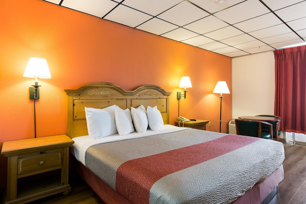 Motel6 Clarksville, TN 24/57