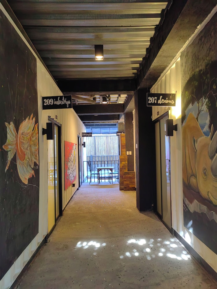 Containers By Eco Hotel Tagaytay 38/66