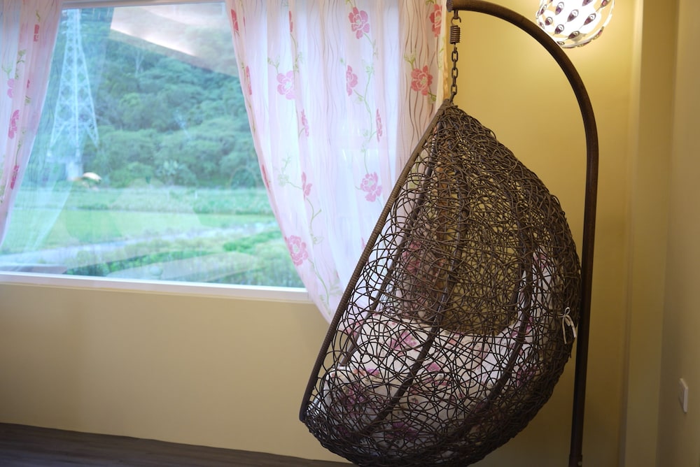 Cai Feng B&amp;B 19/37