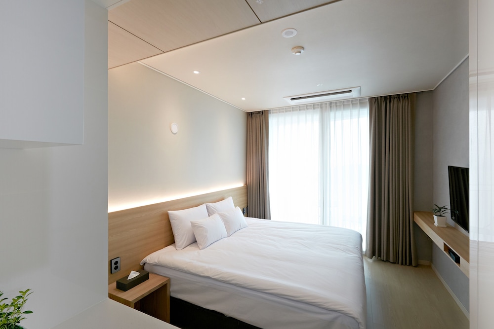 Ocean Soleview Hotel 19/57
