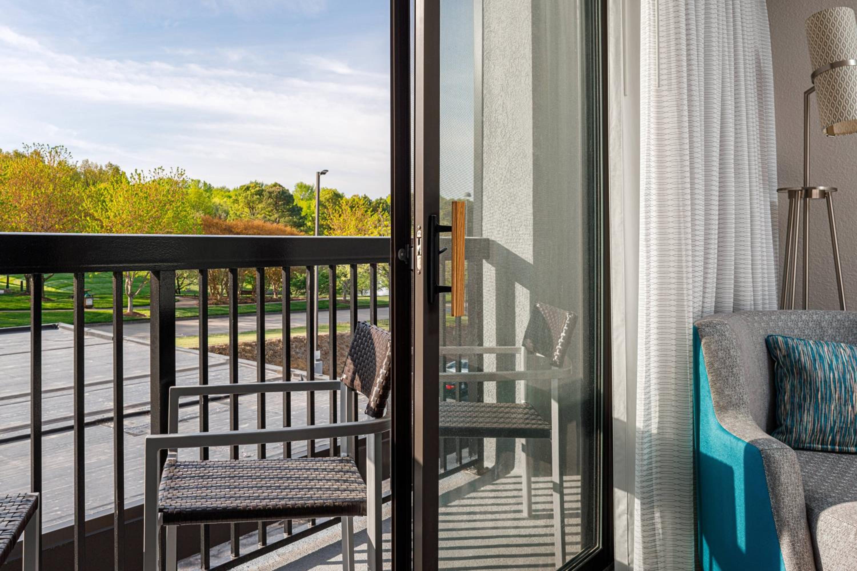 Room, 2 Queen Beds, Shared Patio