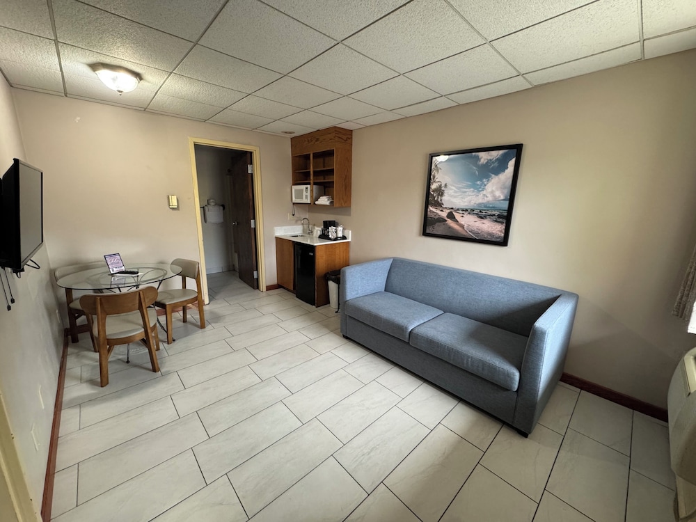 South Shore Inn 34/54