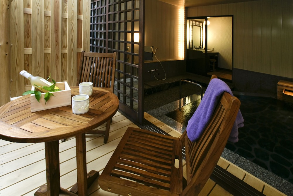 JAPANESE ONSEN HOTEL MASUYA 35/48