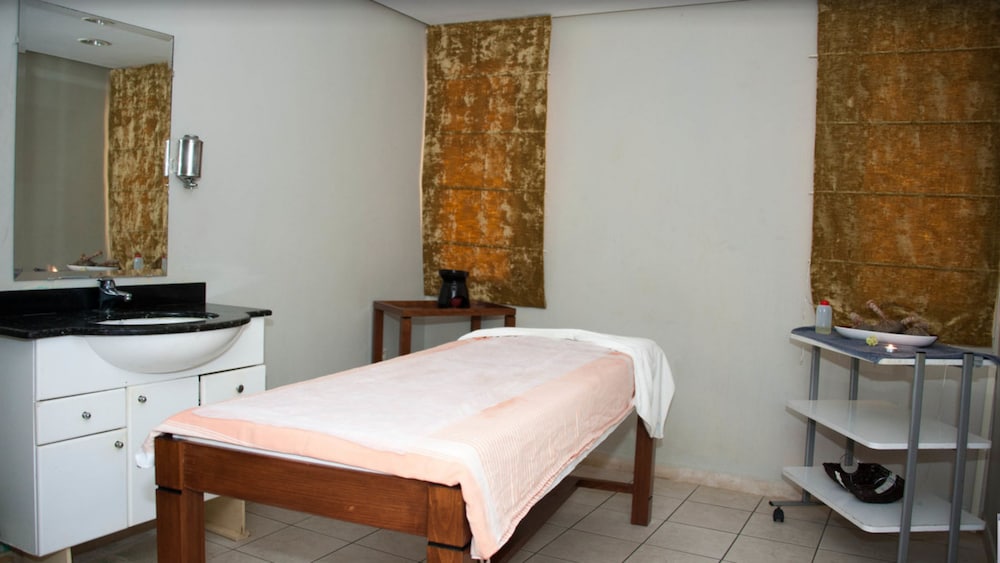 Medina Solaria and Thalasso 10/50