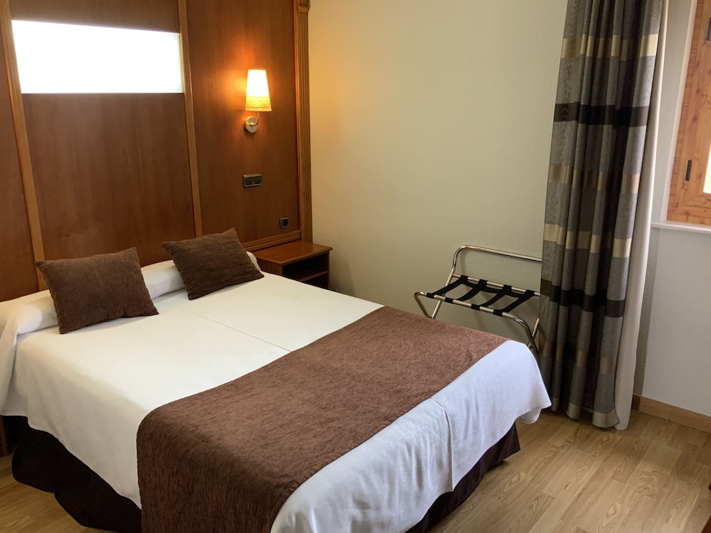 Hotel Mozarbez Salamanca 8/30