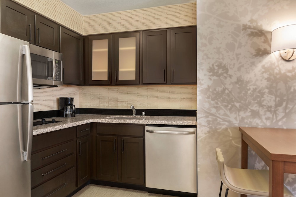 Residence Inn Phoenix Chandler/Fashion Center 10/32