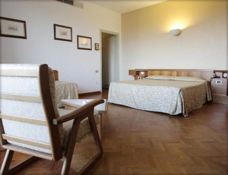 Grand Hotel Golf 17/56