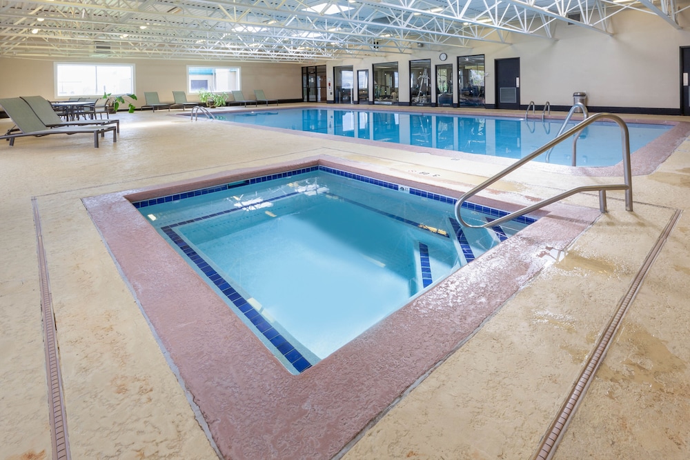 Days Inn by Wyndham Plattsburgh 28/37