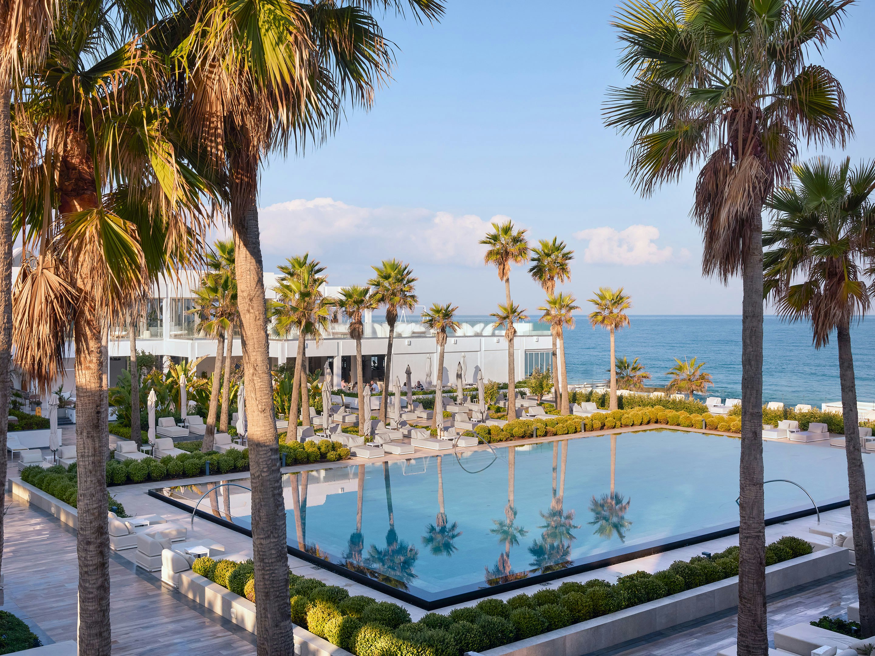 Grecotel LUXME White 35/57