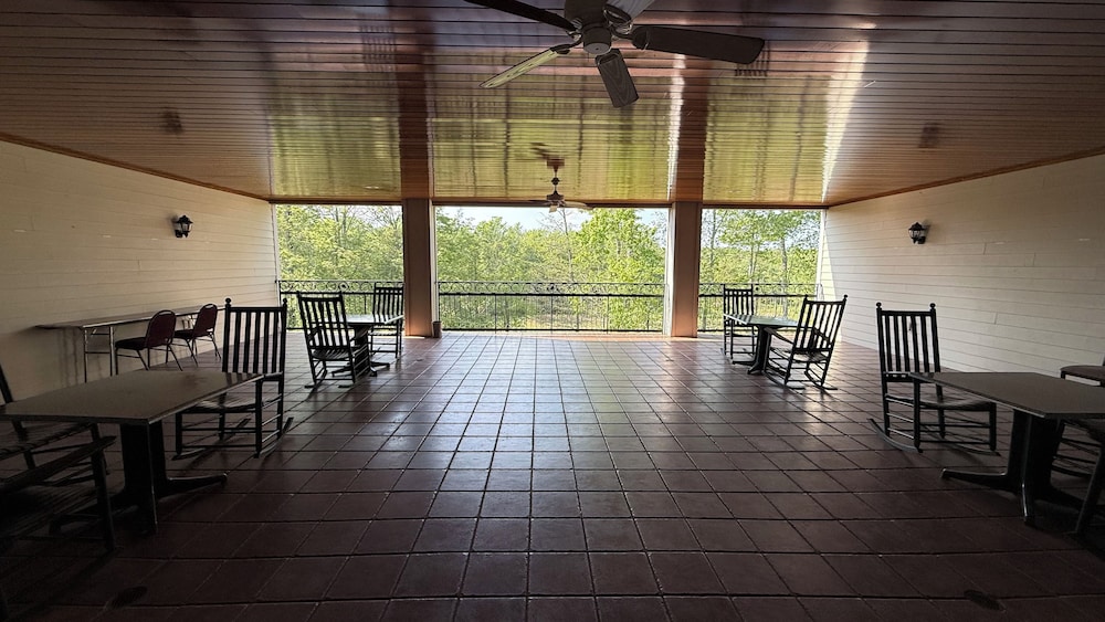 The Willowbrook Village at Lake Harmony, a Wyndham Hotel 30/49
