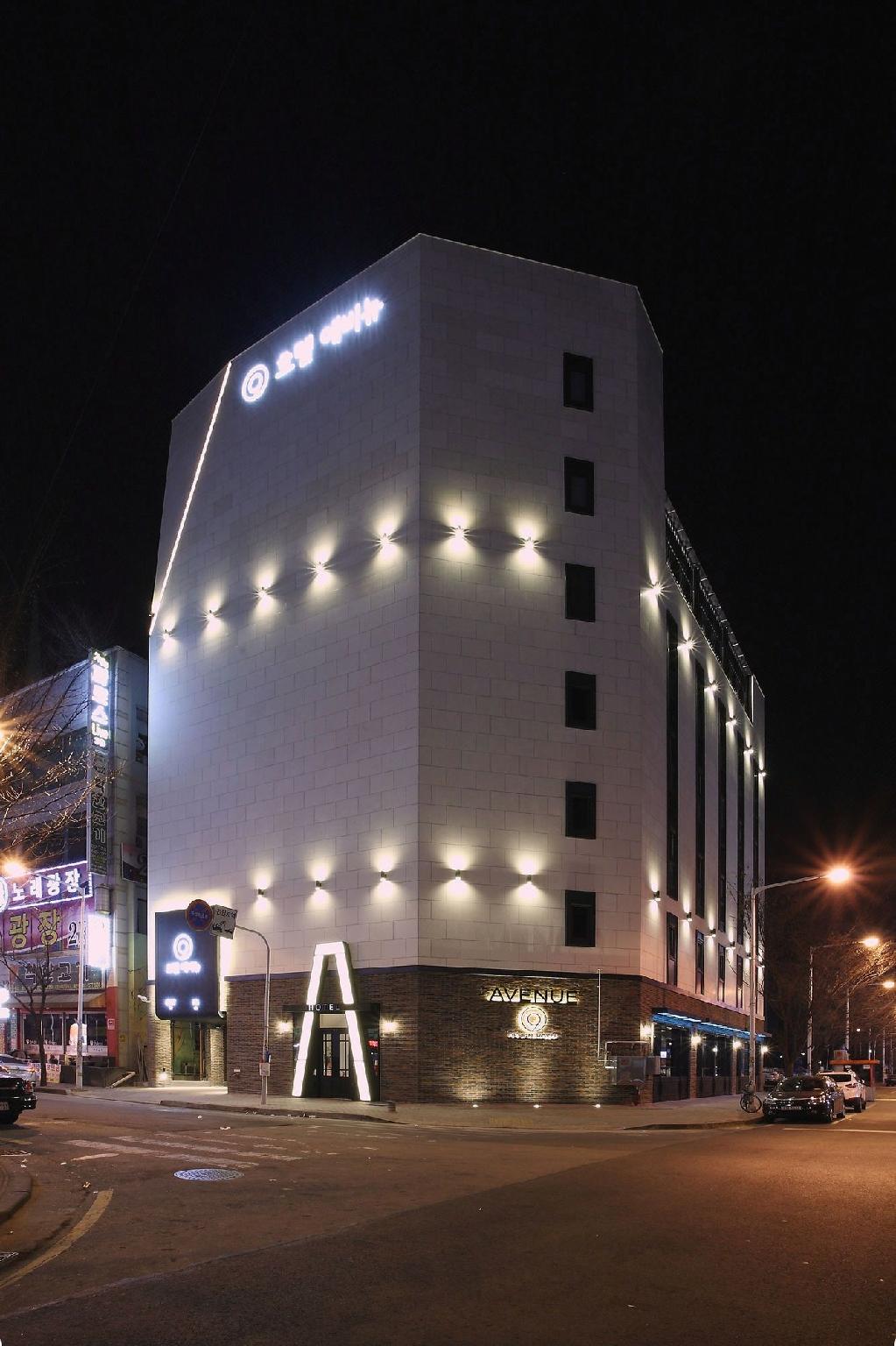 Avenue Nine Hotel 4/36