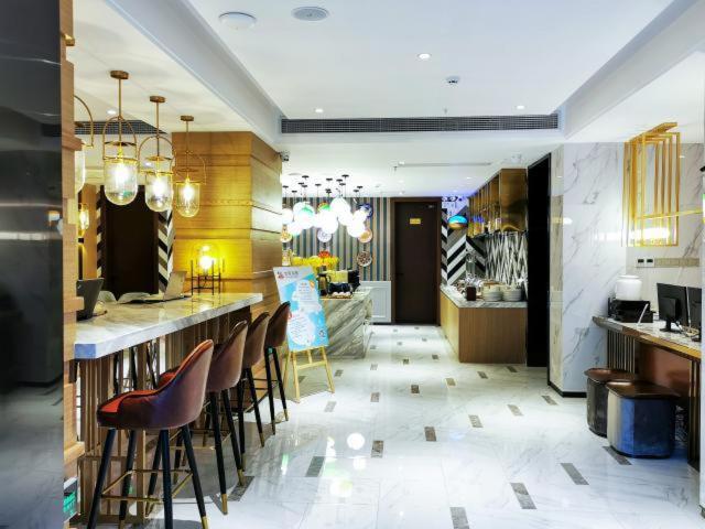 Magnotel guiyang fountain commercial center subway station hotel 11/37