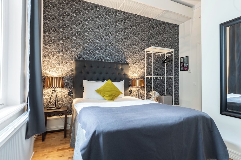 Compact, Double Bed