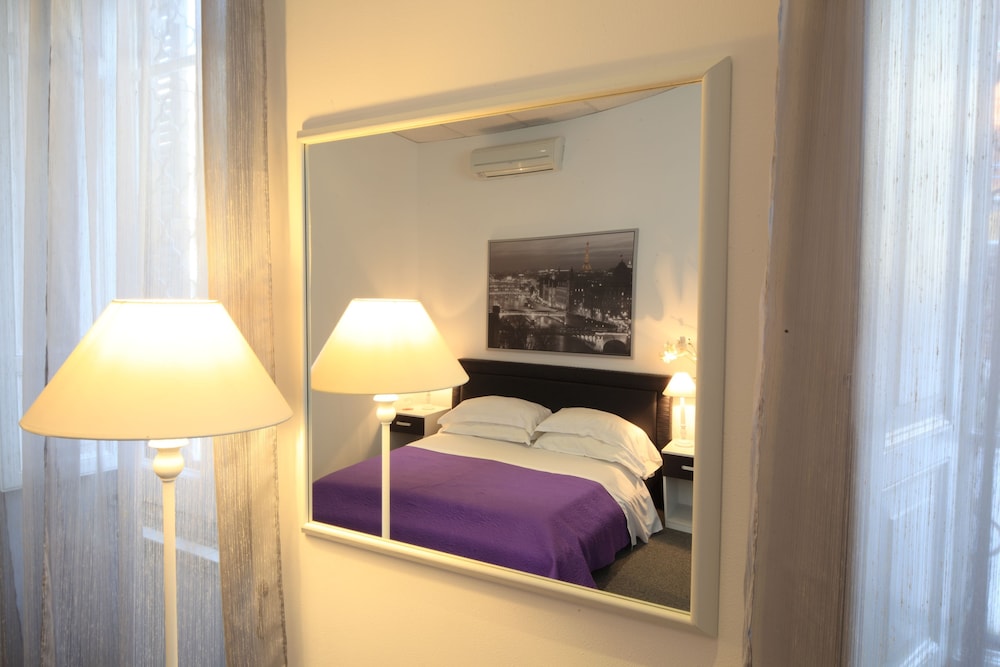 Villa Pirandello 25/54
