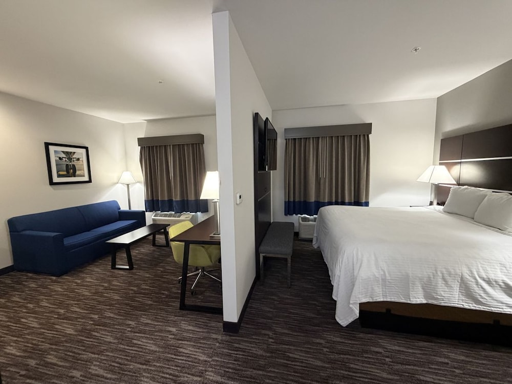 1 BEDROOM, BUSINESS, SUITE