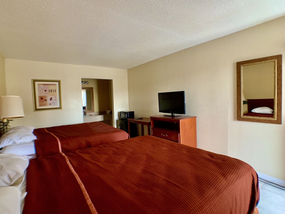 La Vista Inn 9/23
