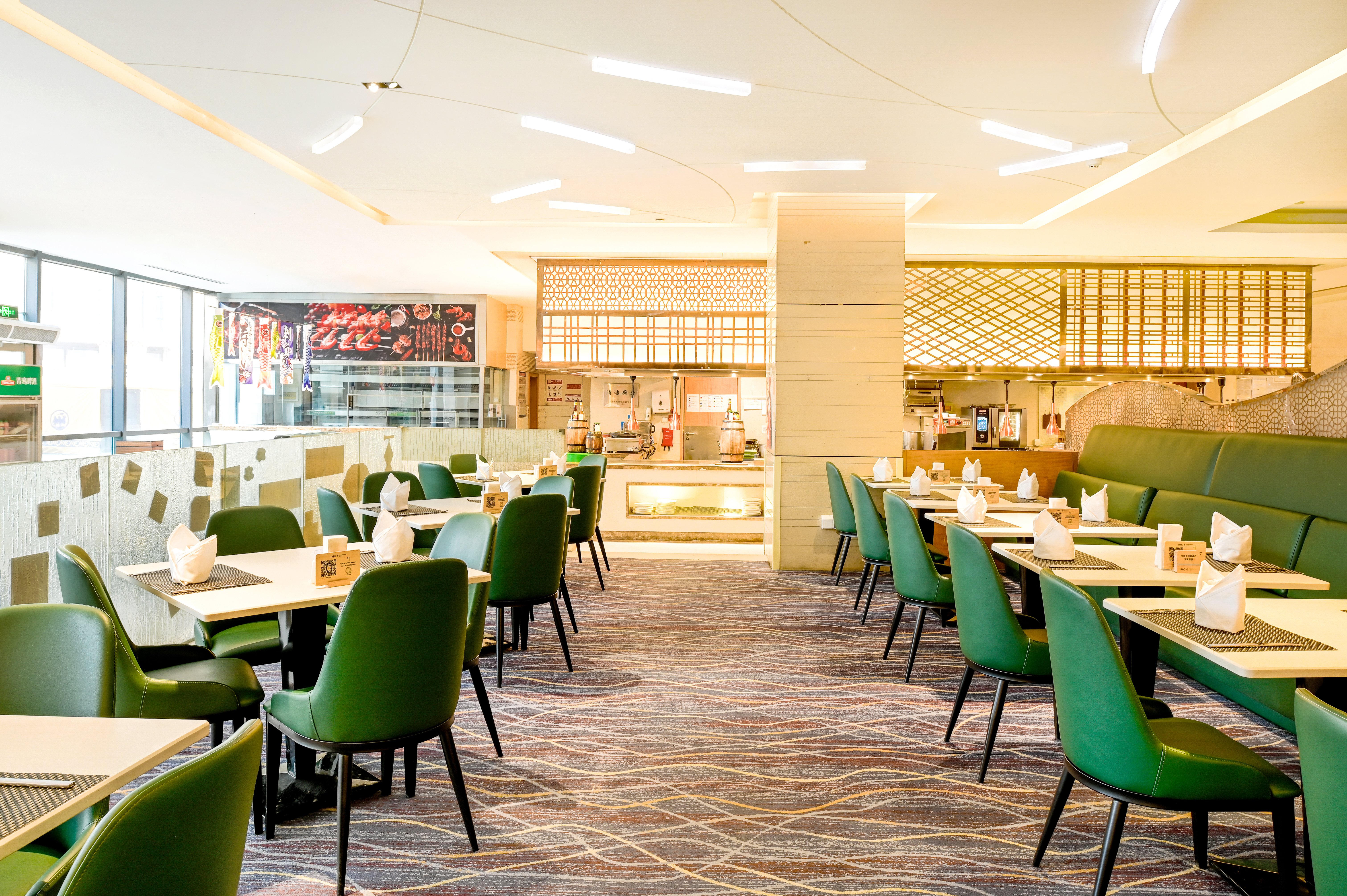 Holiday Inn Qingdao City Centre 34/50