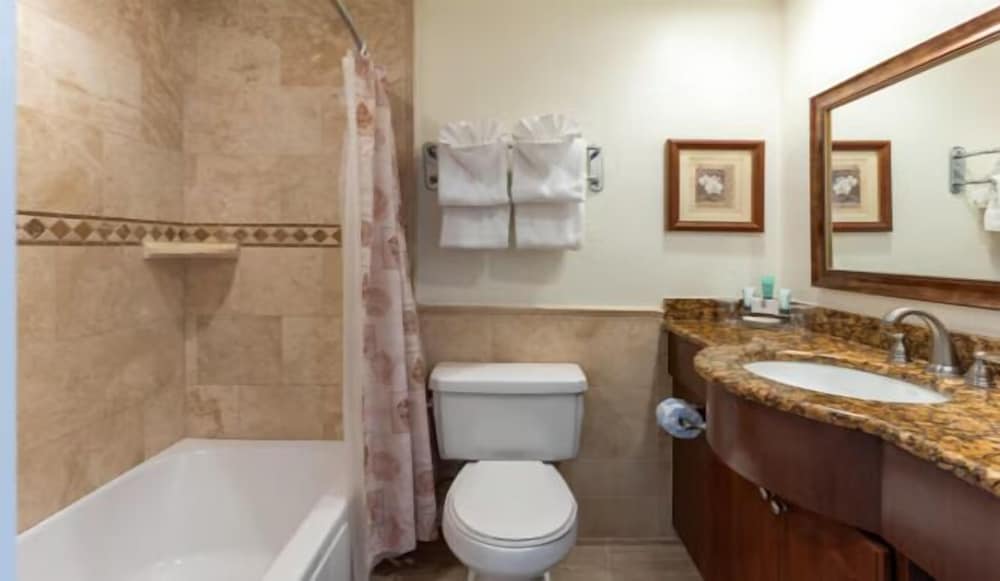Tween Waters Inn 71/72