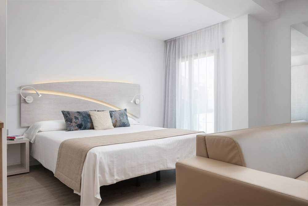 Llaut Boutique Hotel 8/50