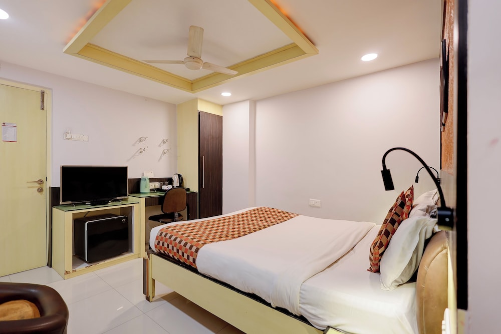 Oyo 3993 Hotel Churuwala Inn 32/54