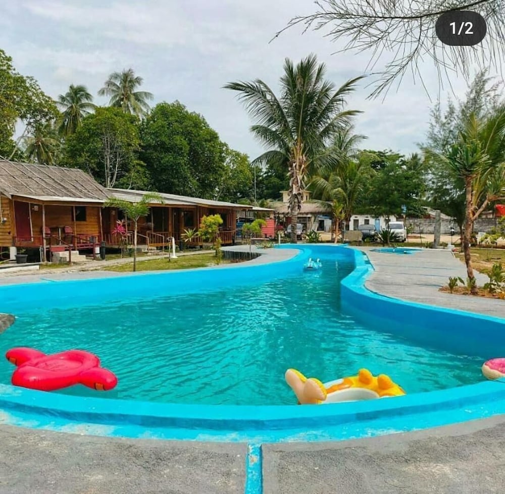 Hello Bintan Beach Cottages 33/49