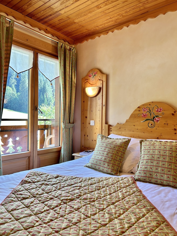 COMFORT, DOUBLE BED