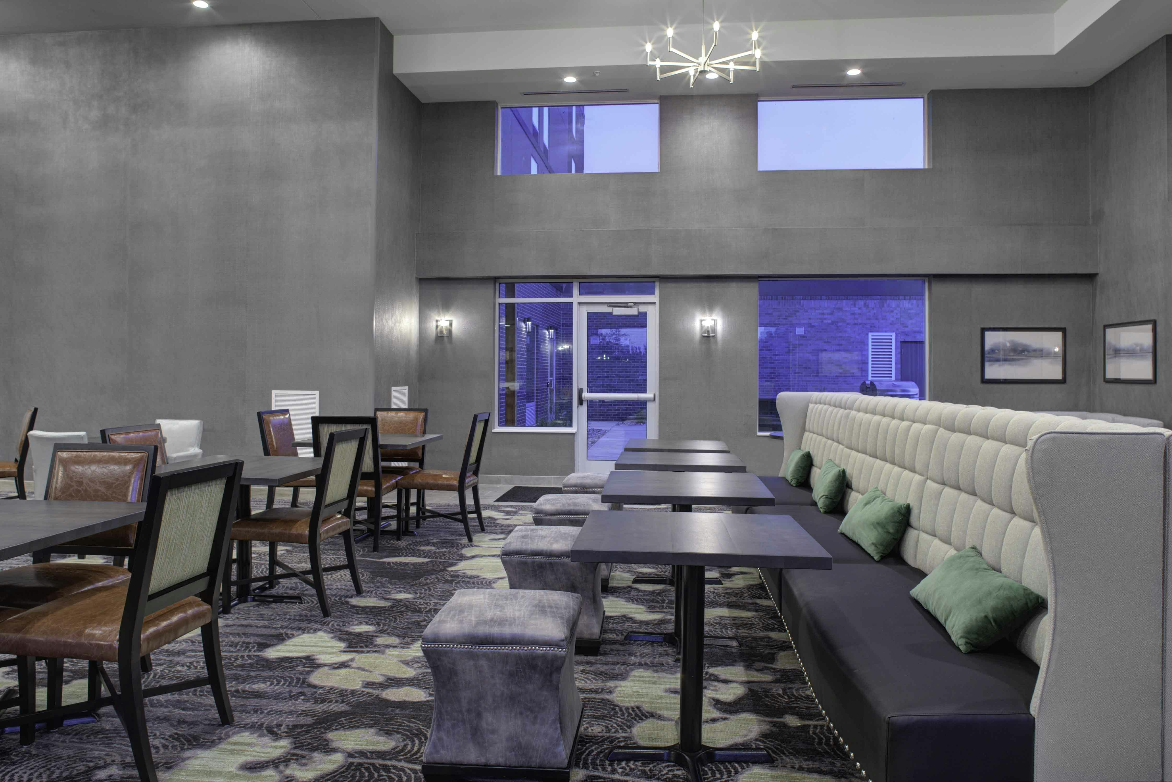 Homewood Suites By Hilton Lansing Eastwood 38/40
