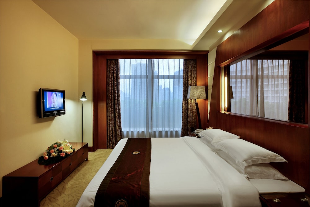Hongfeng Hotel 11/50