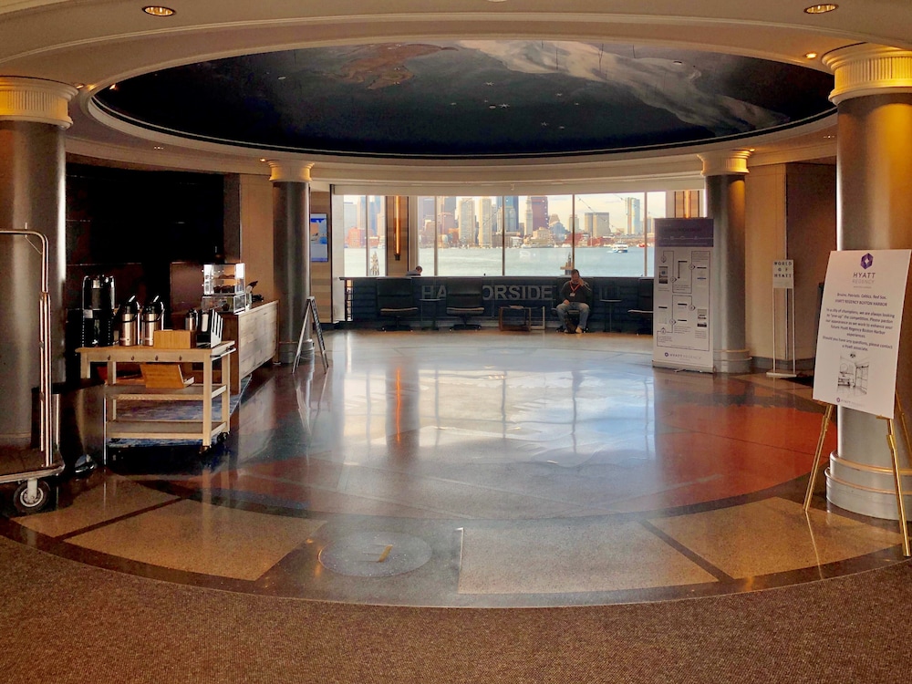Hyatt Regency Boston Harbor 30/72