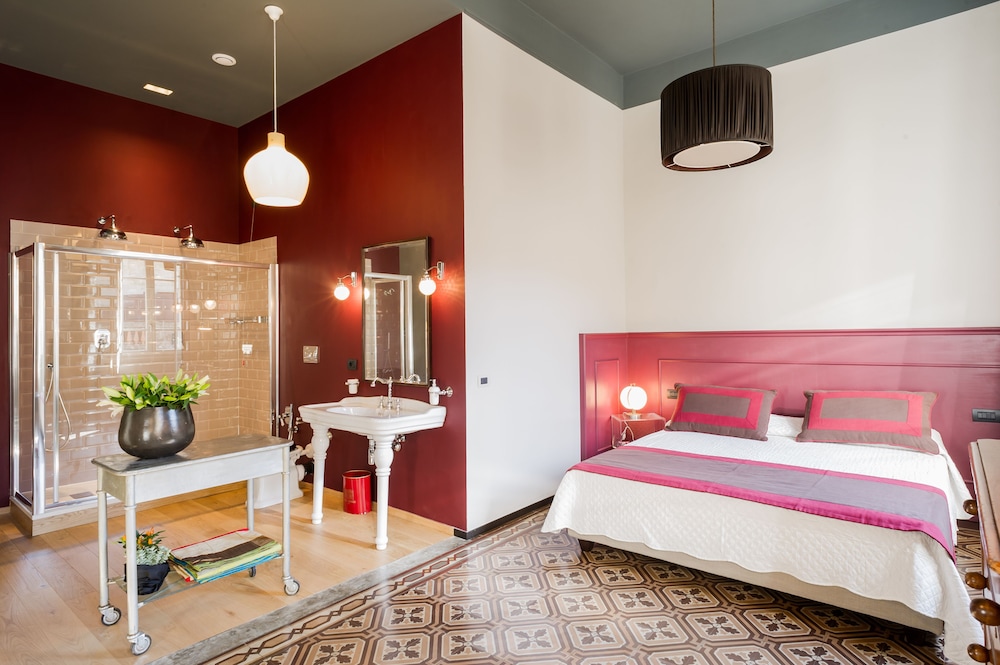 Arnobio Florence Suites 9/34