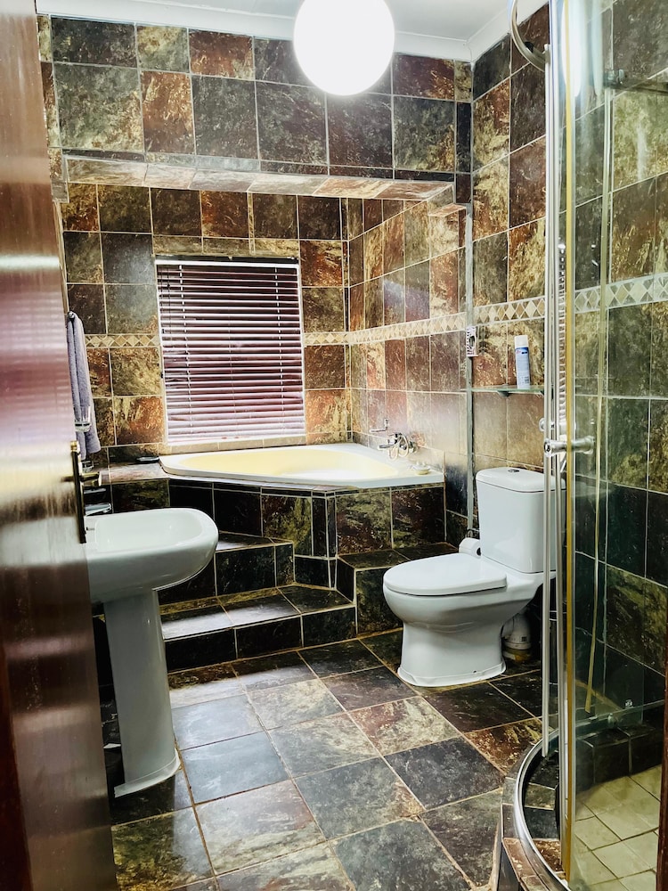 Copacopa Lodge And Conference Centre 50/50