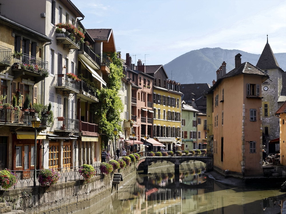 Aparthotel Adagio Annecy Centre 76/81