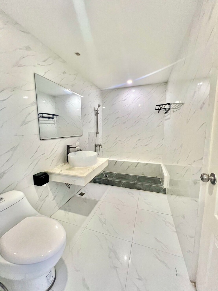 Patong Sunset Villa 45/49