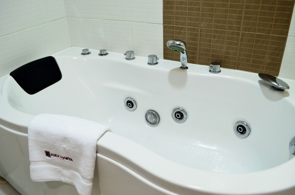 Kiev Tower Hotel Apartments 20/21