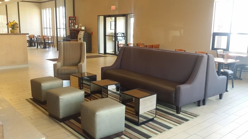 Best Western Ambassador Inn & Suites 16/21
