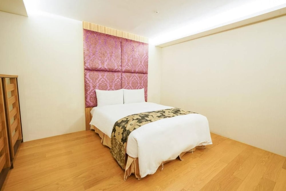 Eastern Sun Hotel 26/65