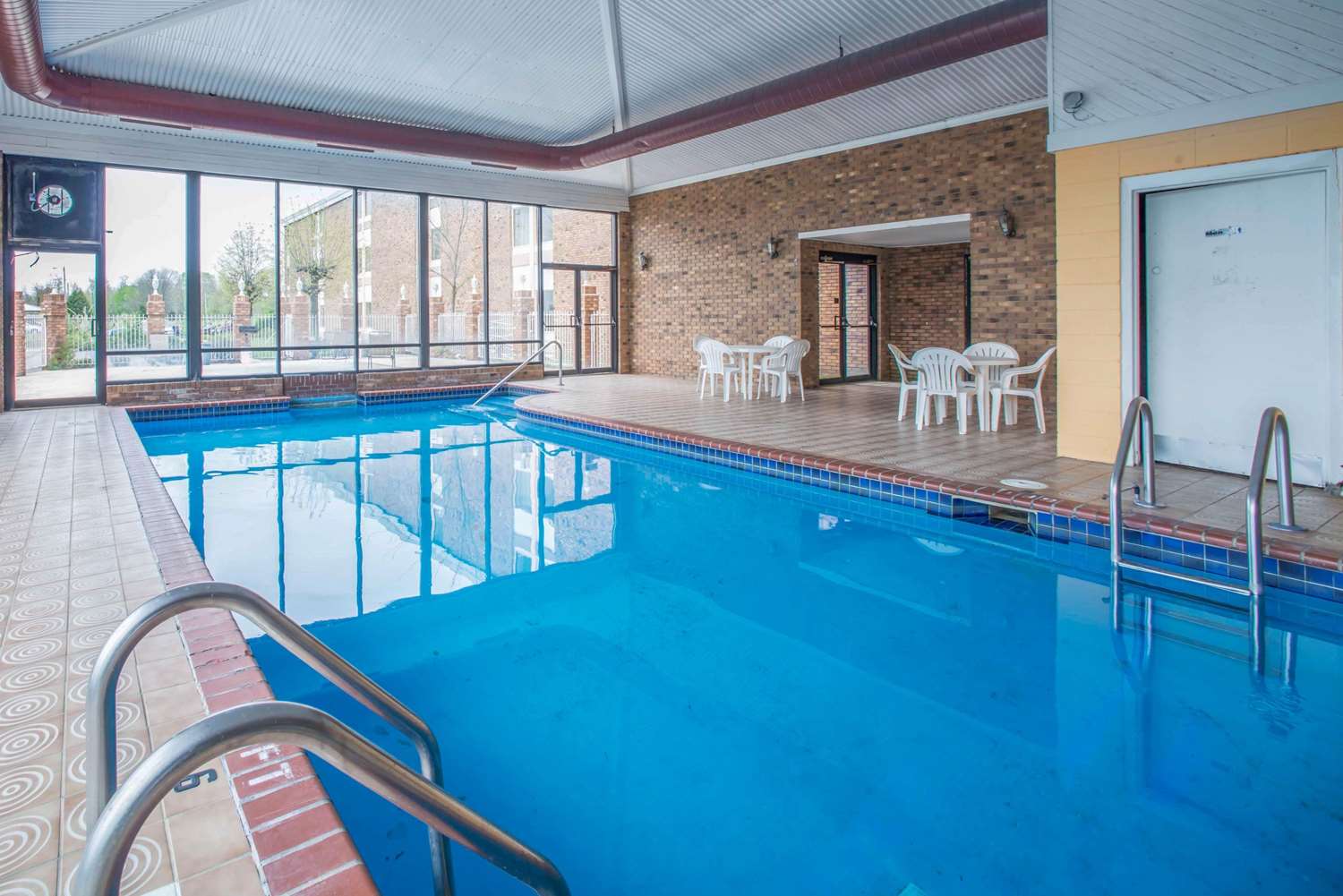 OYO Extended Stay Inn & Suites 6/15