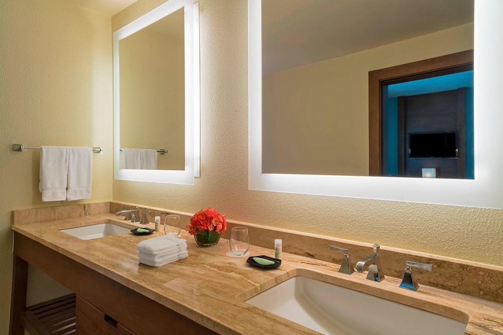 جناح بسرير كينج بغرفة نوم واحدة مع أريكة، The Westin Puntacana Resort And Club 6/8