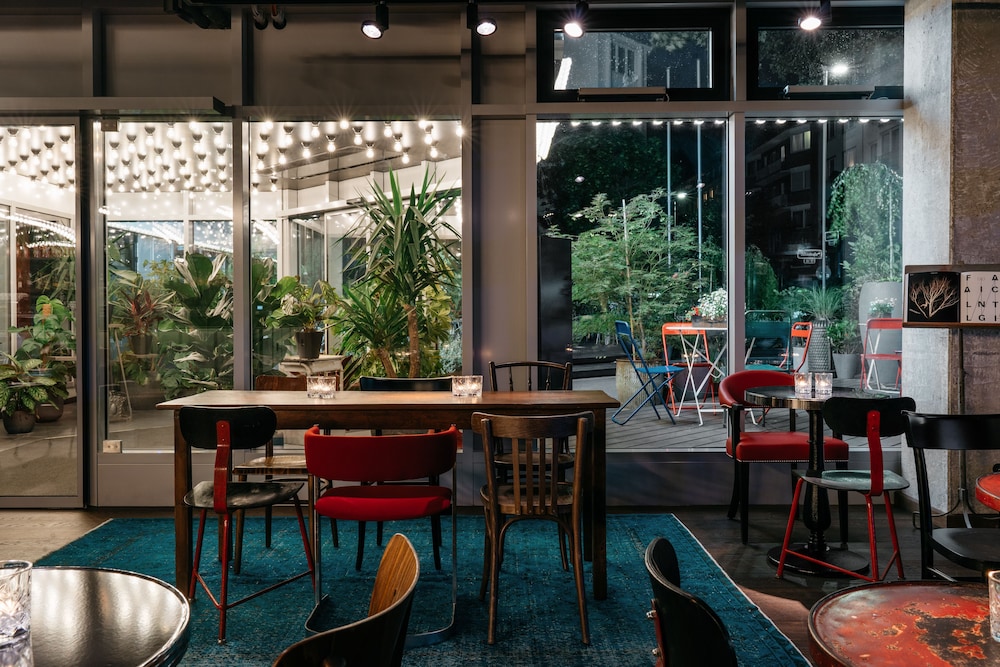 Ruby Leni Hotel Dusseldorf 54/77