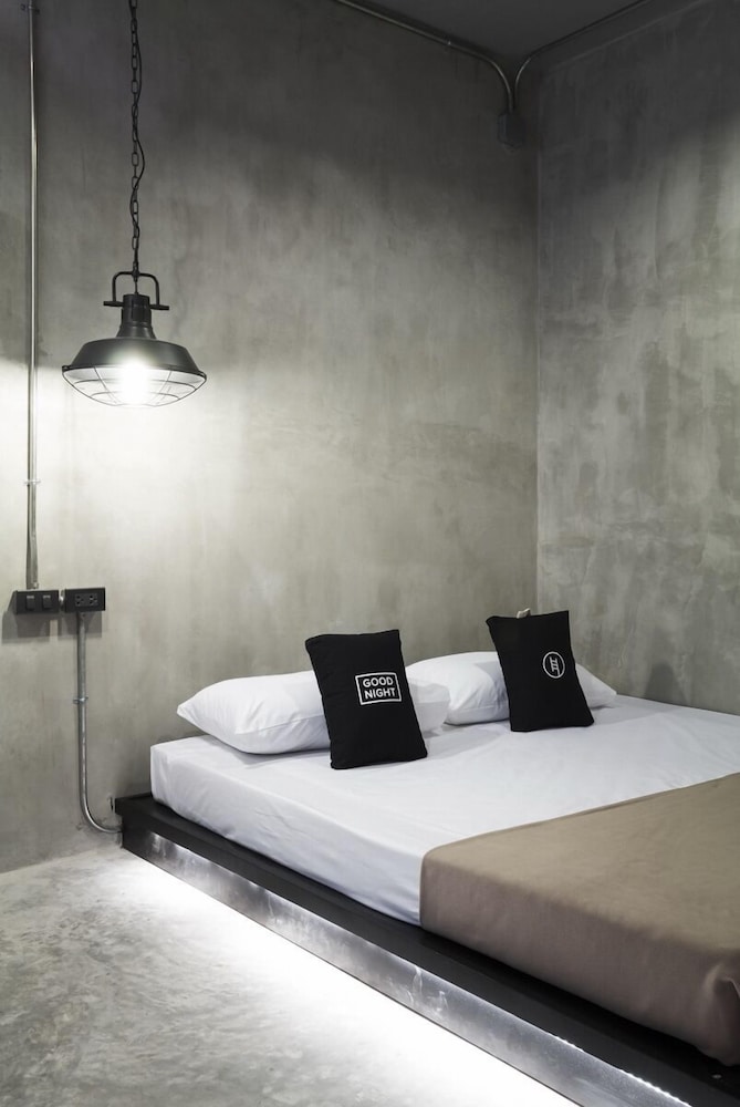 Bed Station Hostel 19/65