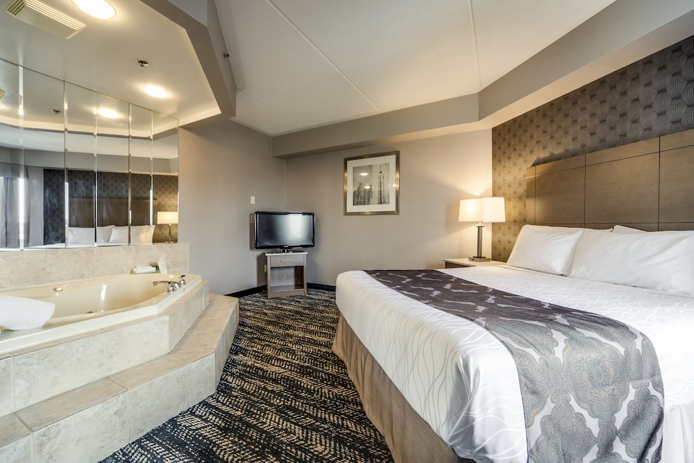 Monte Carlo Inn Brampton Suites 8/54