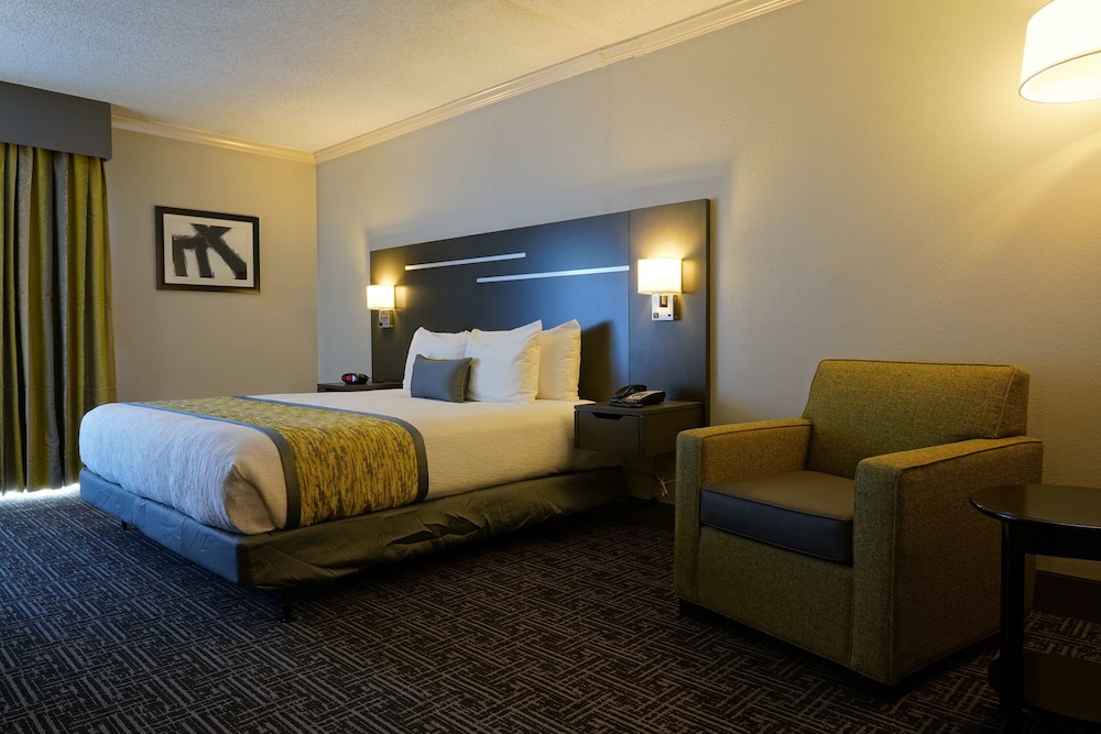 Best Western Plus Morristown Conference Center 18/45