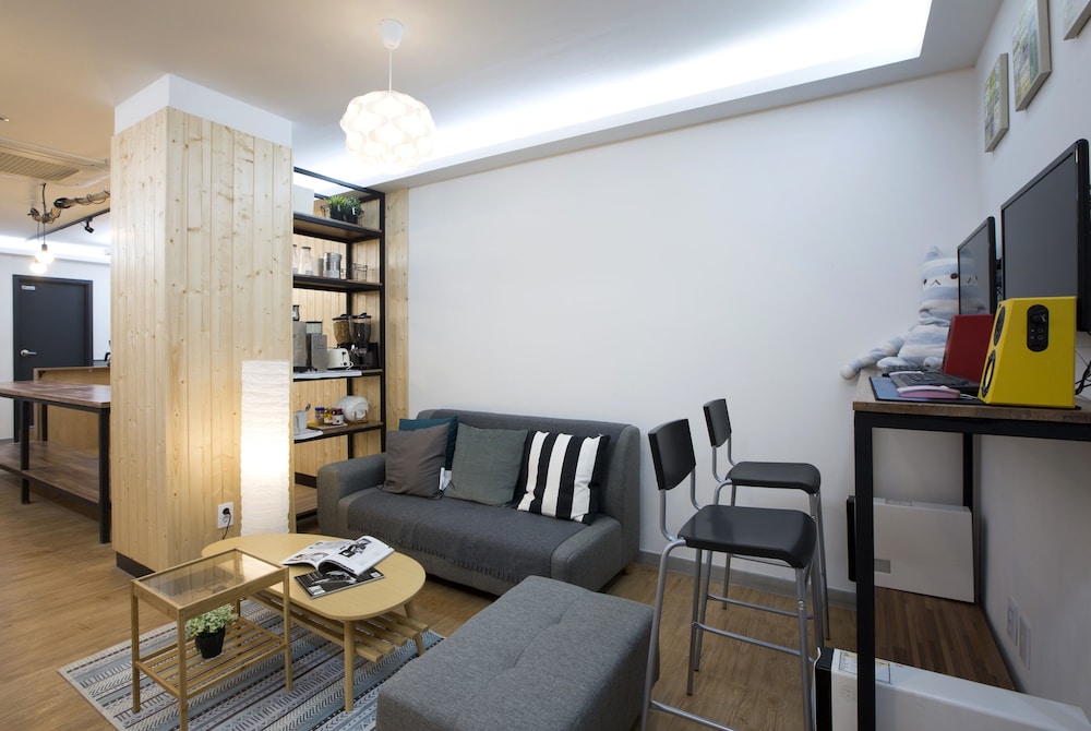 24guesthouse Sinchon 30/33