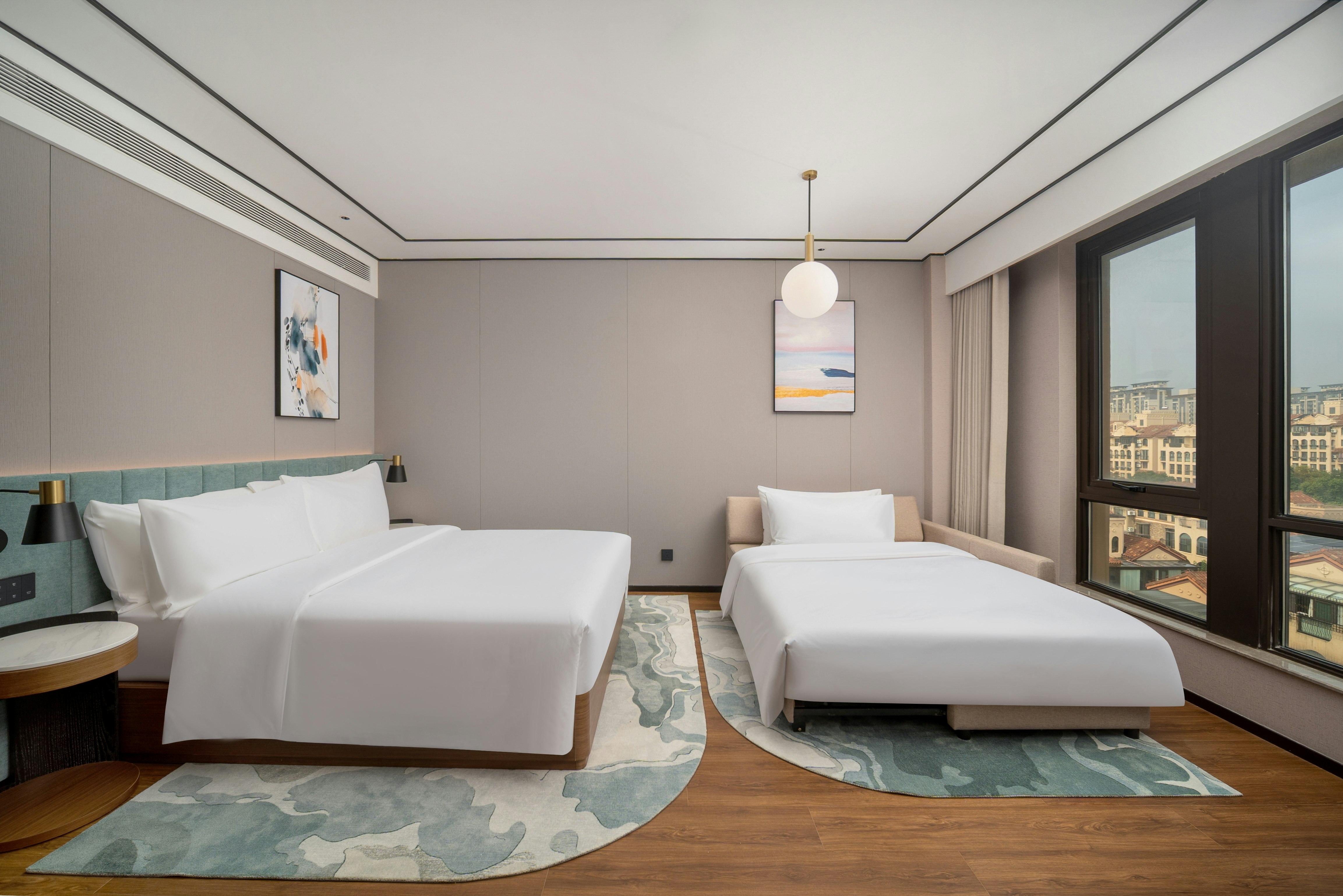 DELUXE, KING BED, SOFA