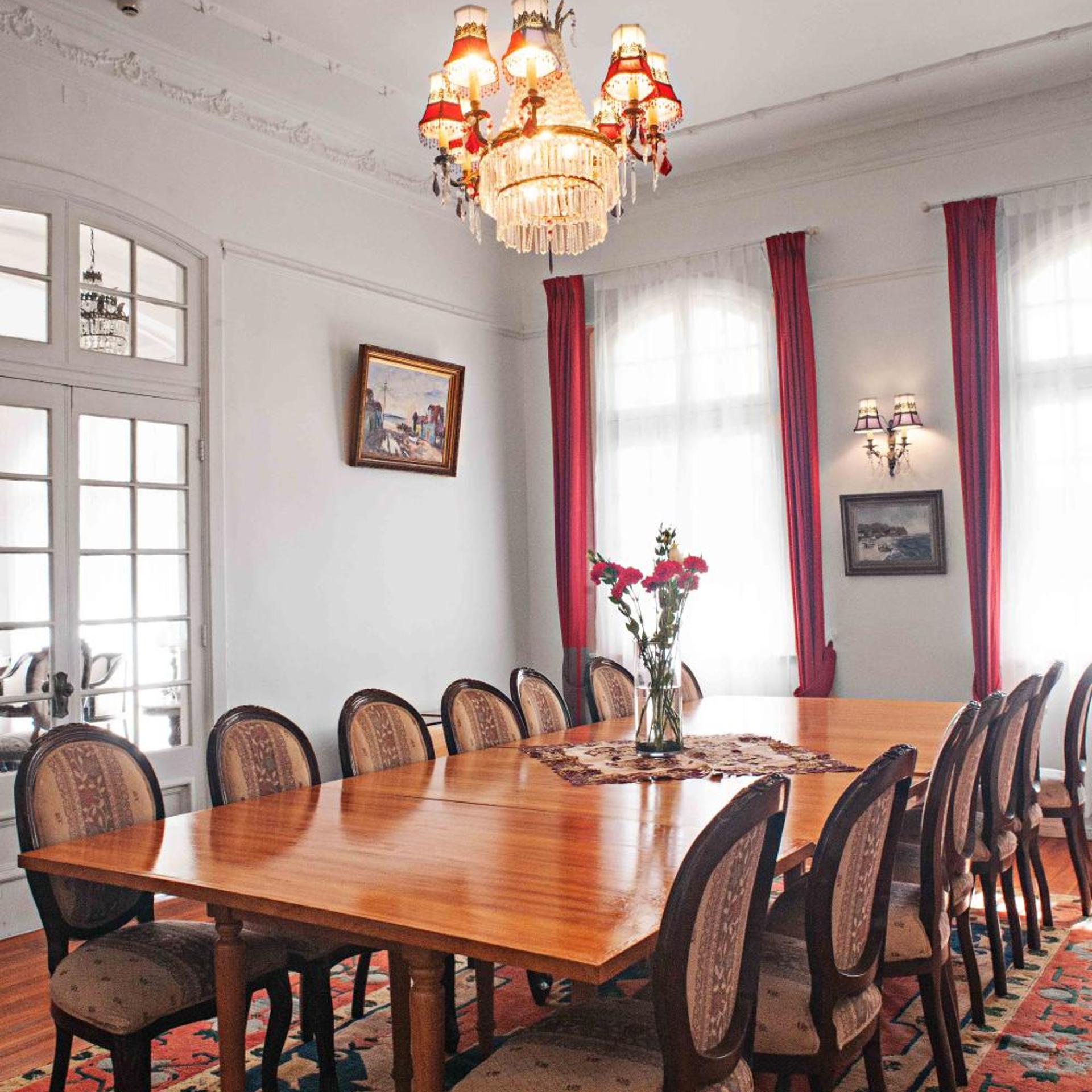 Somerscales Hotel Boutique 28/48