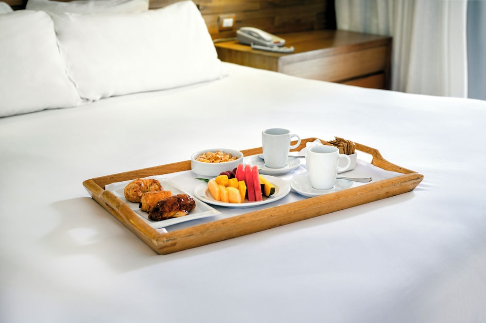Viva V Samana by Wyndham A Trademark Adults Only All Inclusive 52/67